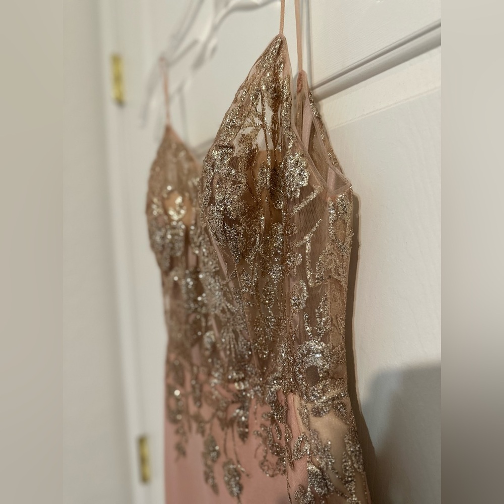 ✨ Stunning Gold & Blush Evening Gown – Size 6 ✨